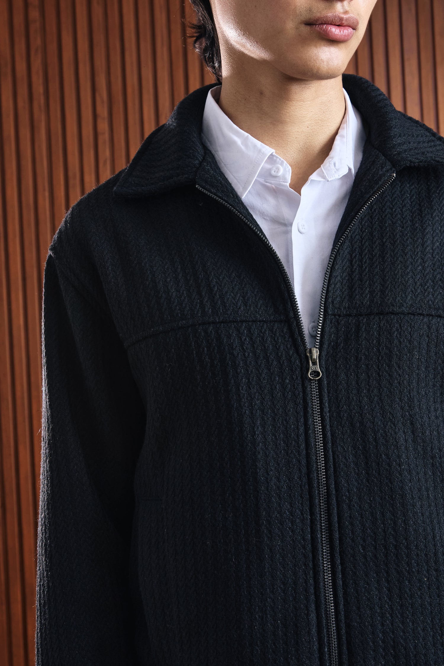 CASACA BOXY LEONARDO NEGRO